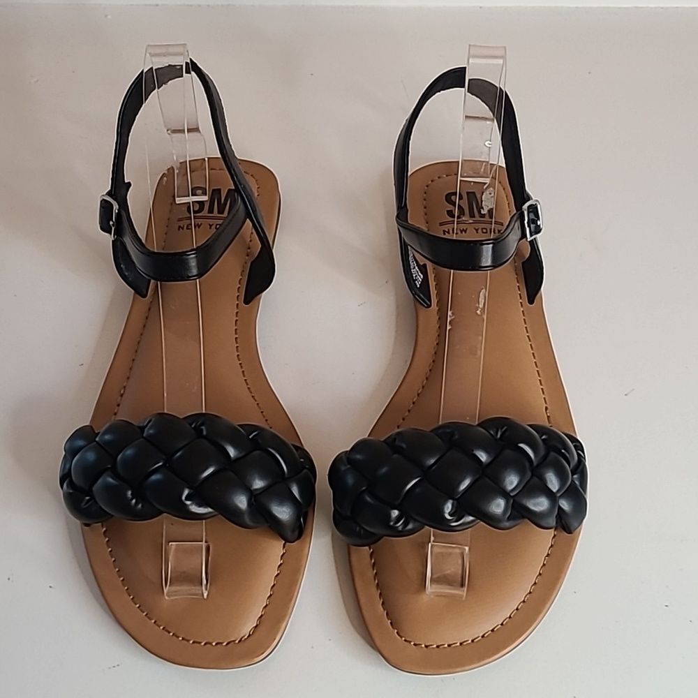SM New York Steve Madden Puffy Black Woven Sandal Size 8